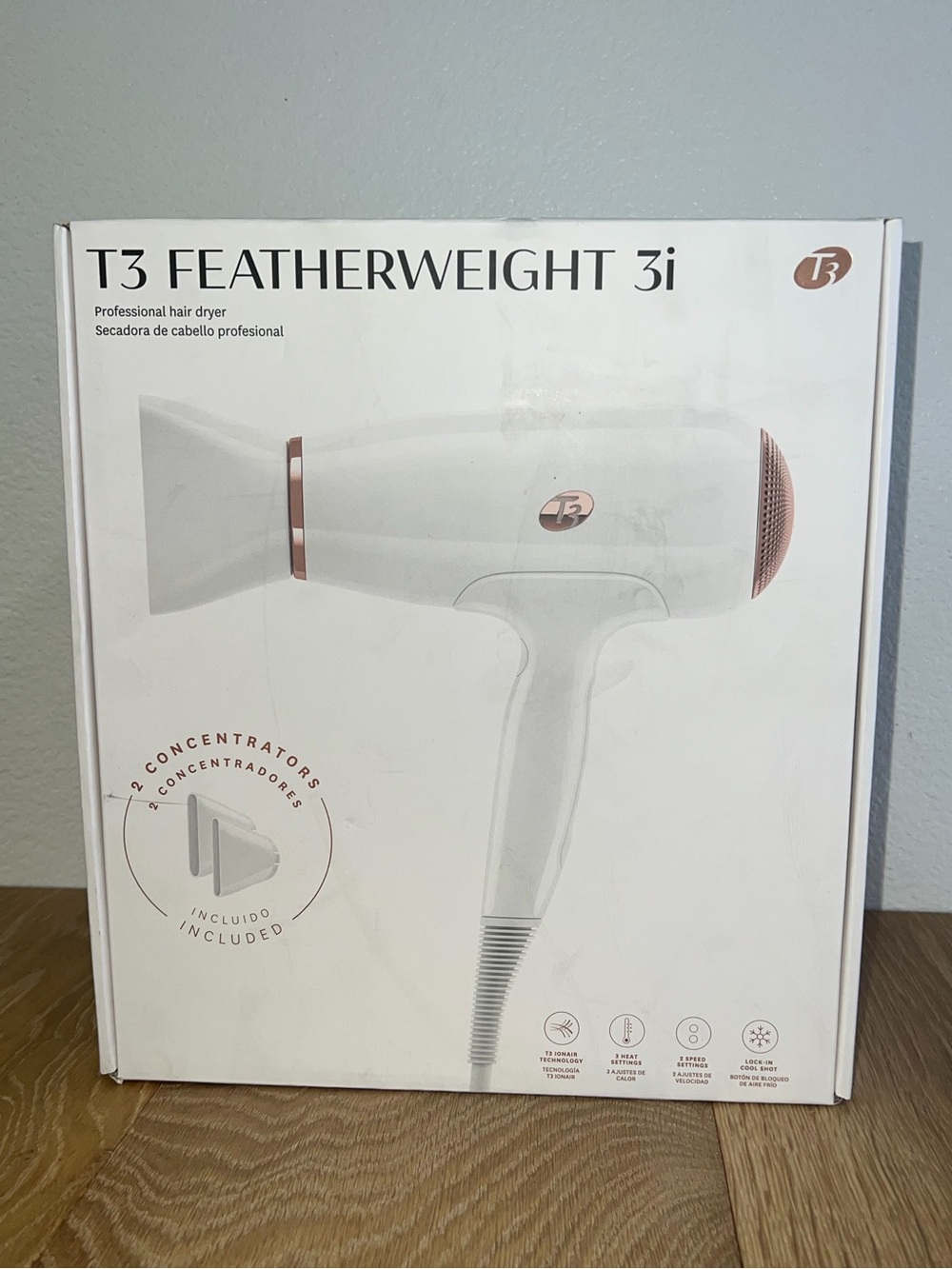 T3 Featherweight Hairdryer / Professional Blow Dryer